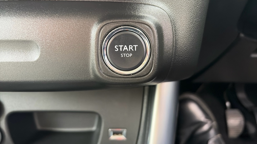 Citroen C3 Aircross 1.2 PureTech Flair 5dr Petrol Hatchback - Image 33