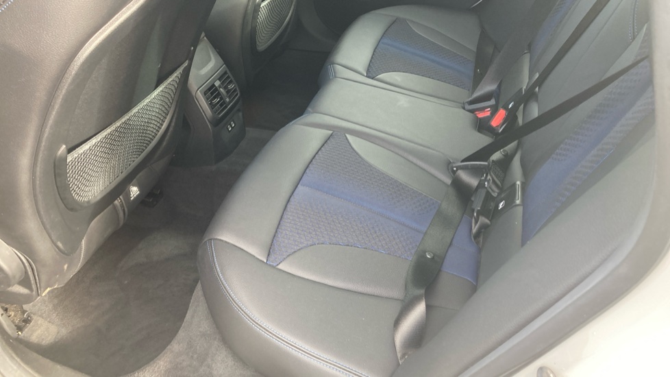 BMW 2 Series 218i [136] M Sport 4dr Petrol Saloon - Image 16
