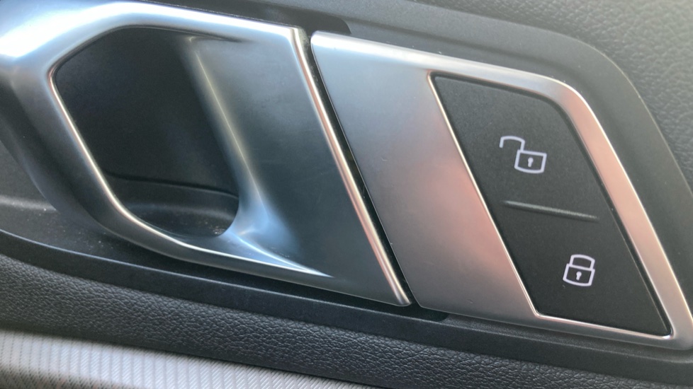 BMW 2 Series 218i [136] M Sport 4dr Petrol Saloon - Image 24