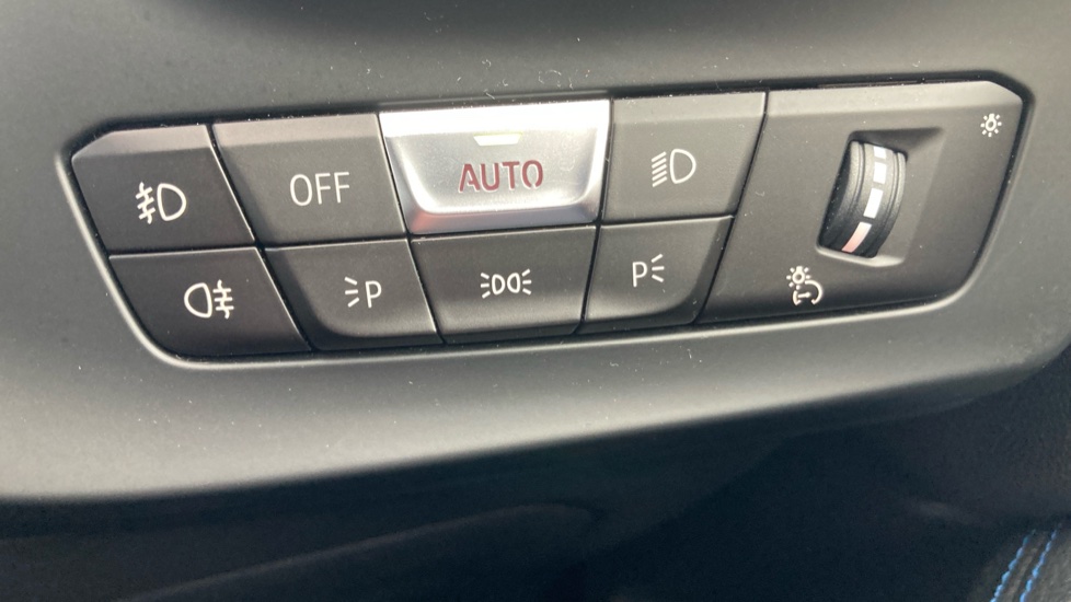 BMW 2 Series 218i [136] M Sport 4dr Petrol Saloon - Image 25