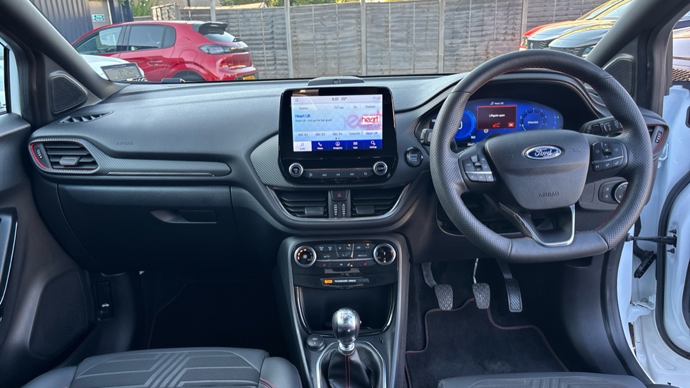 Ford Puma 1.0 EcoBoost Hybrid mHEV 155 ST-Line X 5dr Petrol Hatchback - Image 10