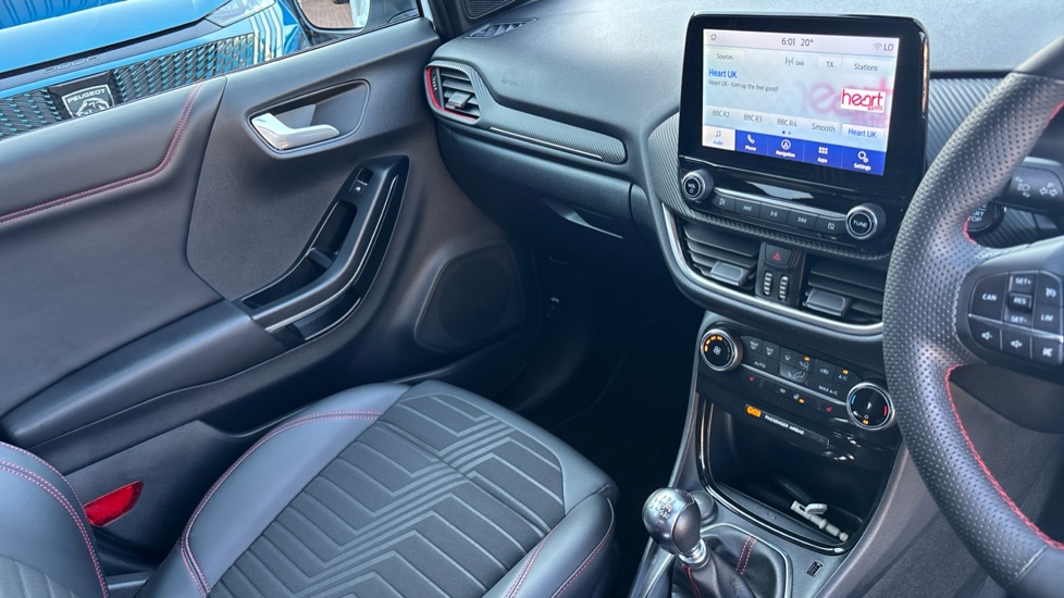 Ford Puma 1.0 EcoBoost Hybrid mHEV 155 ST-Line X 5dr Petrol Hatchback - Image 14