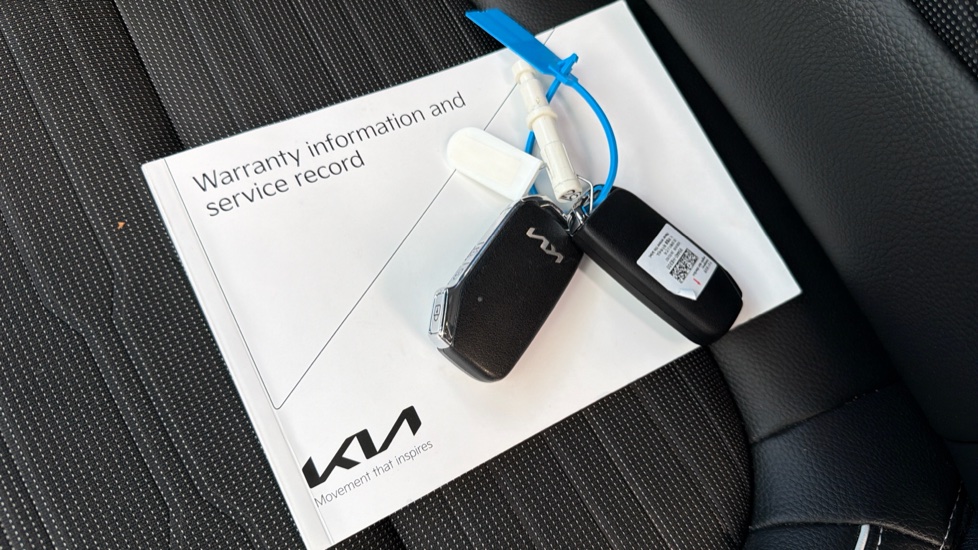 Kia Stonic 1.0T GDi 48V GT-Line S 5dr Petrol Estate - Image 19