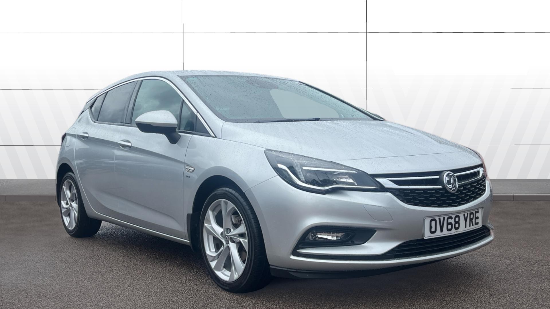 Vauxhall Astra listing photo