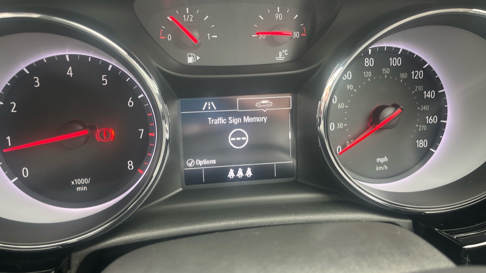 Vauxhall Astra 1.4T 16V 150 SRi 5dr Petrol Hatchback - Image 28
