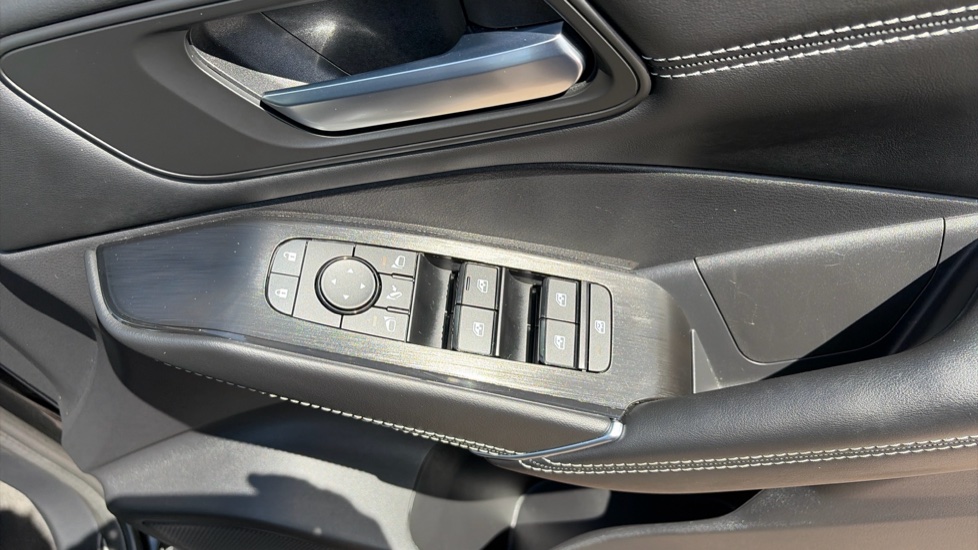 Nissan Qashqai 1.5 E-Power N-Connecta 5dr Auto Hybrid Hatchback - Image 28