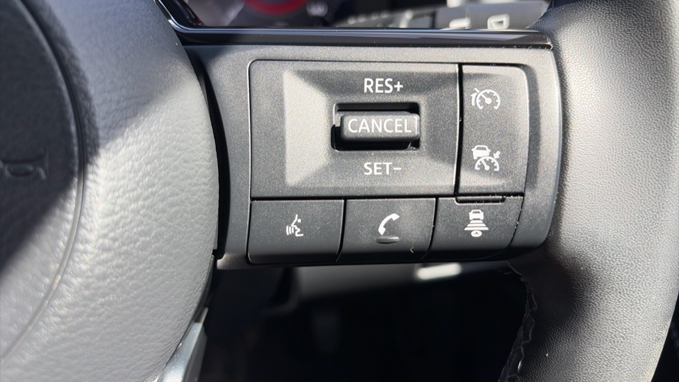 Nissan Qashqai 1.5 E-Power N-Connecta 5dr Auto Hybrid Hatchback - Image 30