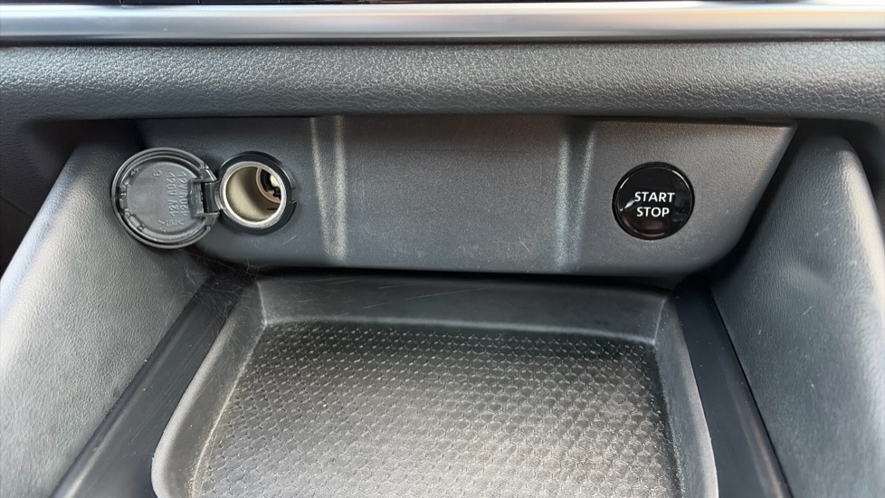 Nissan Qashqai 1.5 E-Power N-Connecta 5dr Auto Hybrid Hatchback - Image 36