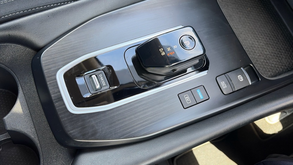 Nissan Qashqai 1.5 E-Power N-Connecta 5dr Auto Hybrid Hatchback - Image 38