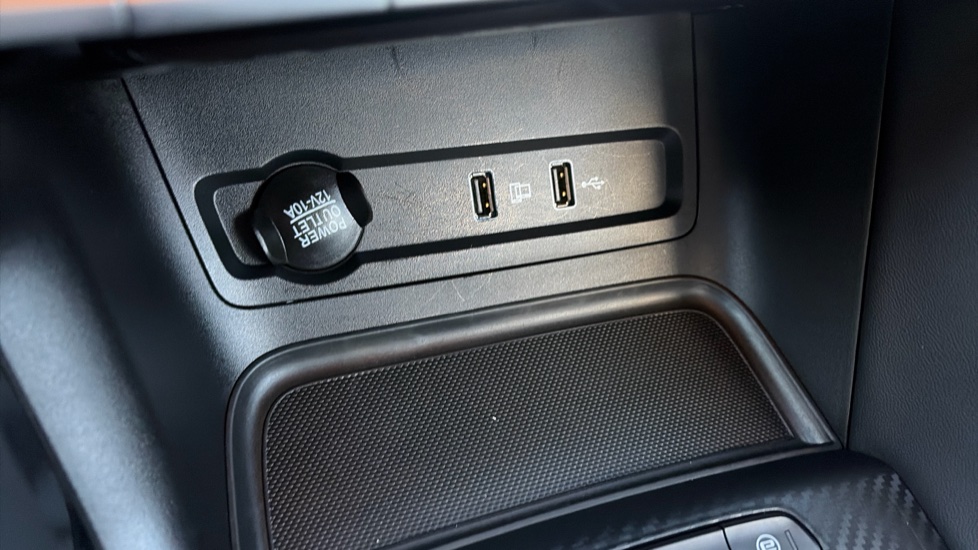 MG ZS 1.5 VTi-TECH Exclusive 5dr Petrol Hatchback - Image 22