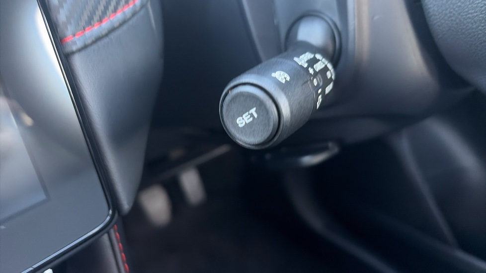 MG ZS 1.5 VTi-TECH Exclusive 5dr Petrol Hatchback - Image 23