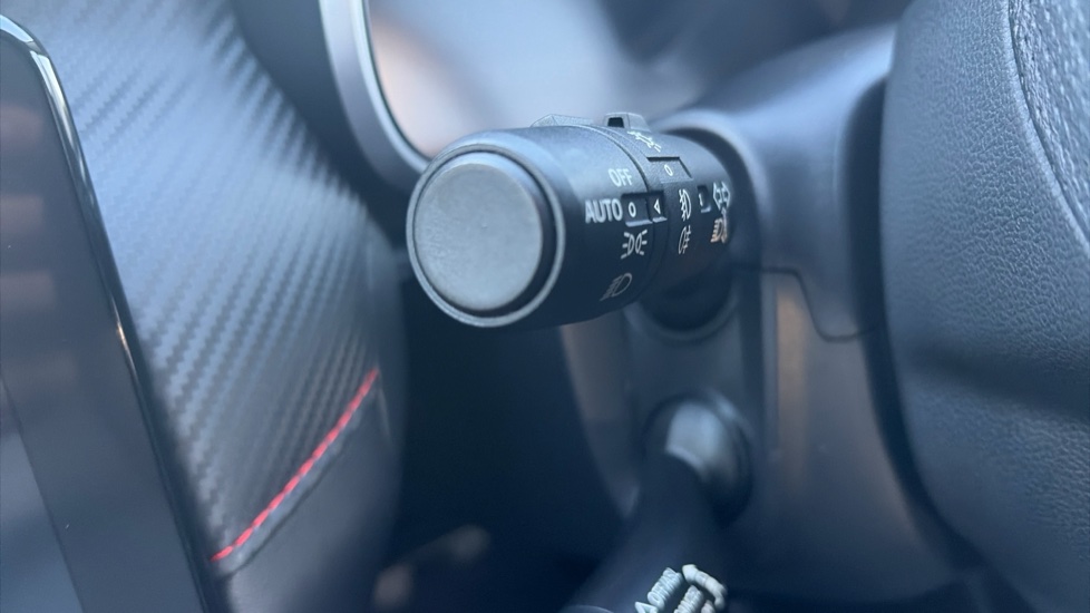 MG ZS 1.5 VTi-TECH Exclusive 5dr Petrol Hatchback - Image 24