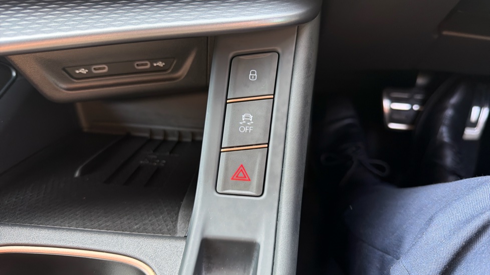 CUPRA Terramar 1.5 eTSI 150 V2 5dr DSG Petrol Hatchback - Image 26