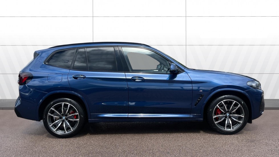 BMW X3 xDrive20i MHT M Sport 5dr Step Auto Petrol Estate - Image 5
