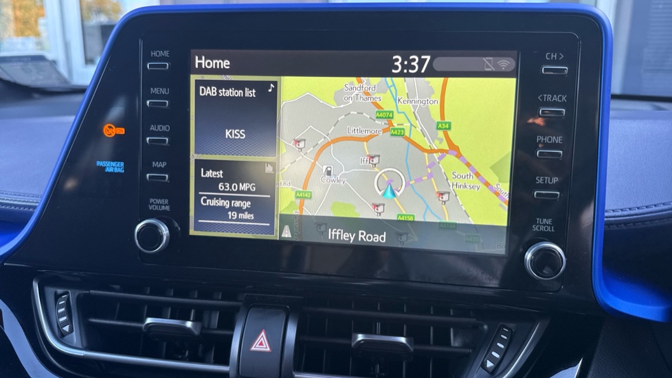 Toyota C-HR 1.8 Hybrid Dynamic 5dr CVT Hybrid Hatchback - Image 12