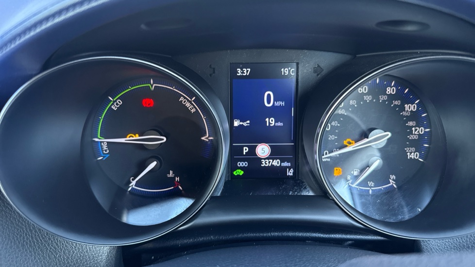 Toyota C-HR 1.8 Hybrid Dynamic 5dr CVT Hybrid Hatchback - Image 18