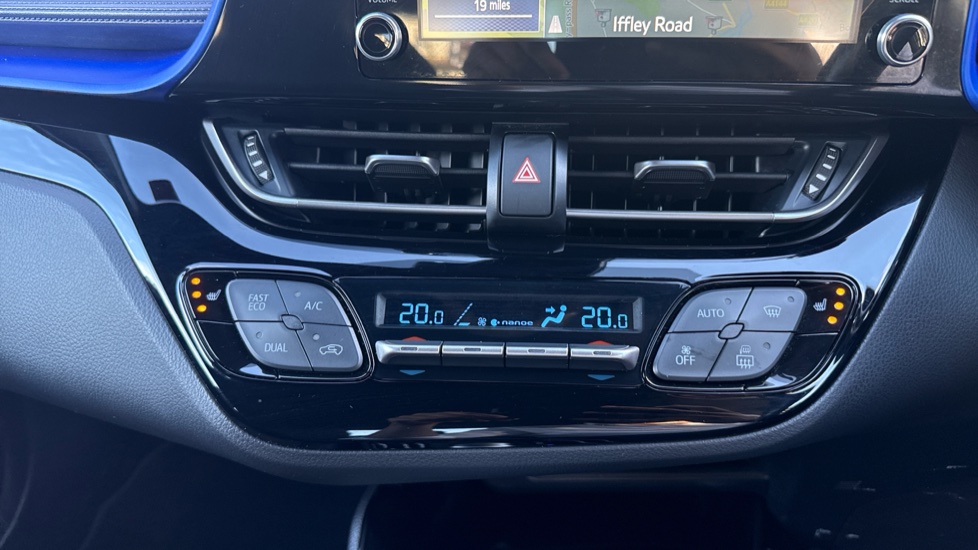 Toyota C-HR 1.8 Hybrid Dynamic 5dr CVT Hybrid Hatchback - Image 27