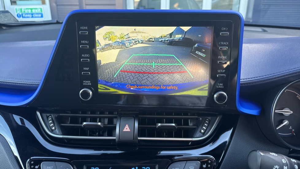 Toyota C-HR 1.8 Hybrid Dynamic 5dr CVT Hybrid Hatchback - Image 31