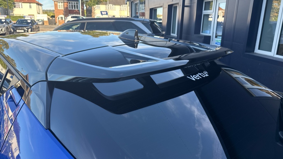 Toyota C-HR 1.8 Hybrid Dynamic 5dr CVT Hybrid Hatchback - Image 45