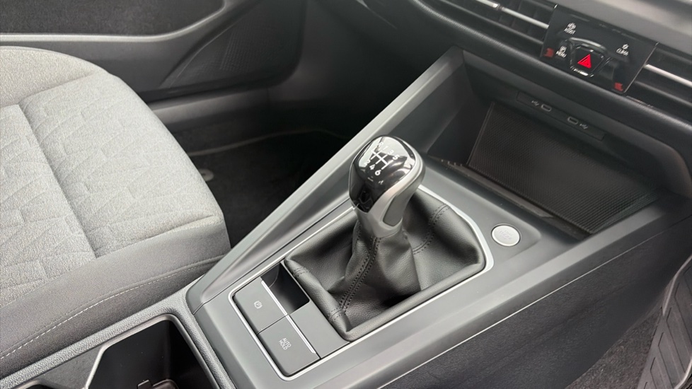 Volkswagen Golf 2.0 TDI Match 5dr Diesel Hatchback - Image 13
