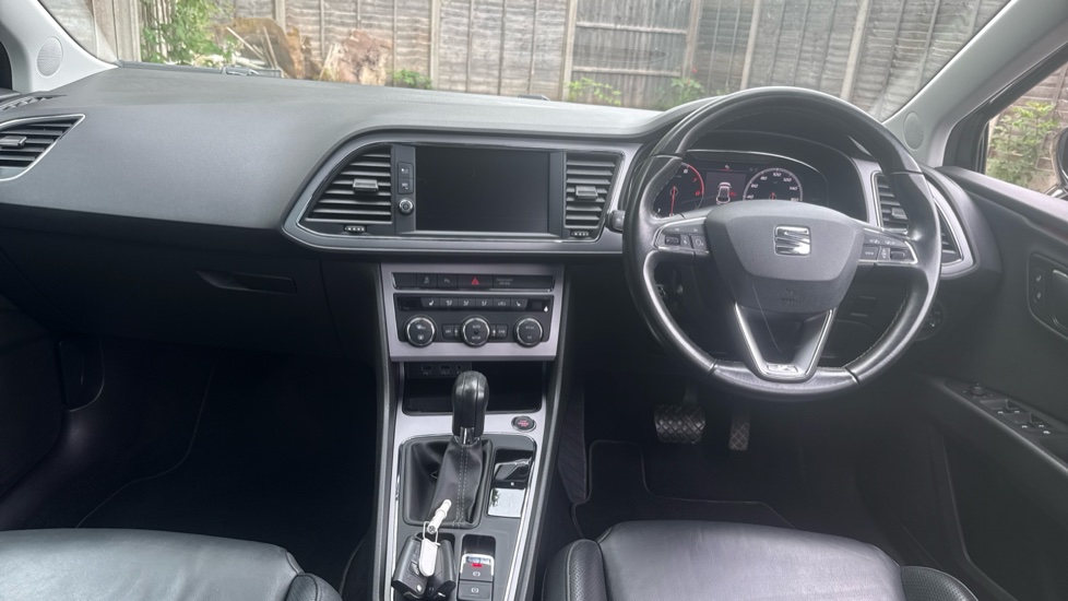 SEAT Leon 2.0 TSI 190 Xcellence Lux [EZ] 5dr DSG Petrol Hatchback - Image 10