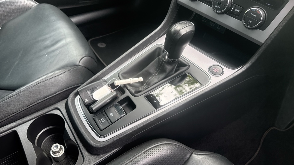 SEAT Leon 2.0 TSI 190 Xcellence Lux [EZ] 5dr DSG Petrol Hatchback - Image 13