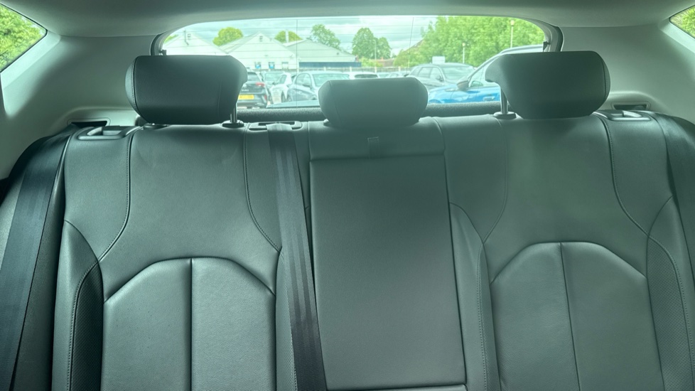 SEAT Leon 2.0 TSI 190 Xcellence Lux [EZ] 5dr DSG Petrol Hatchback - Image 15