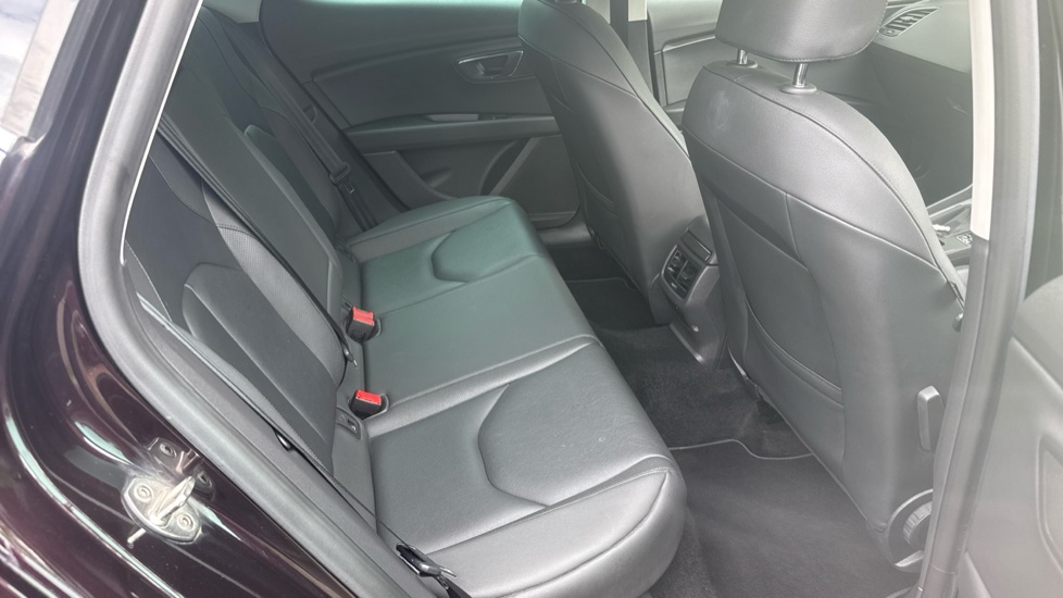 SEAT Leon 2.0 TSI 190 Xcellence Lux [EZ] 5dr DSG Petrol Hatchback - Image 16