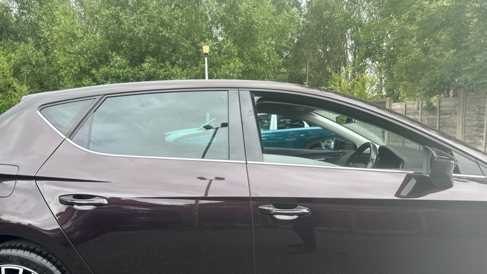SEAT Leon 2.0 TSI 190 Xcellence Lux [EZ] 5dr DSG Petrol Hatchback - Image 22