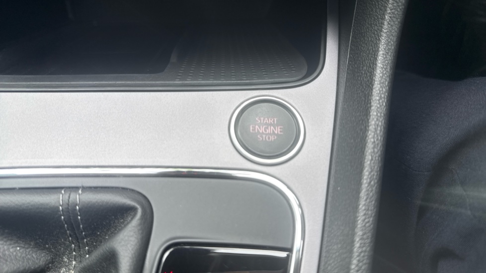 SEAT Leon 2.0 TSI 190 Xcellence Lux [EZ] 5dr DSG Petrol Hatchback - Image 35