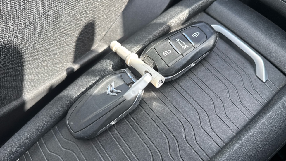 Citroen C4 Picasso 1.6 BlueHDi Exclusive+ 5dr EAT6 Diesel Estate - Image 20