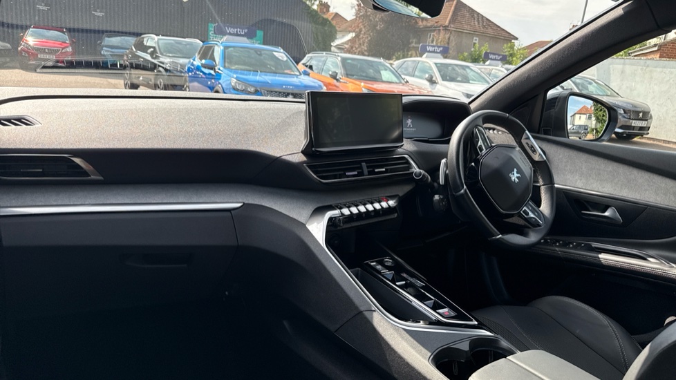 Peugeot 5008 1.5 BlueHDi GT 5dr EAT8 Diesel Estate - Image 9