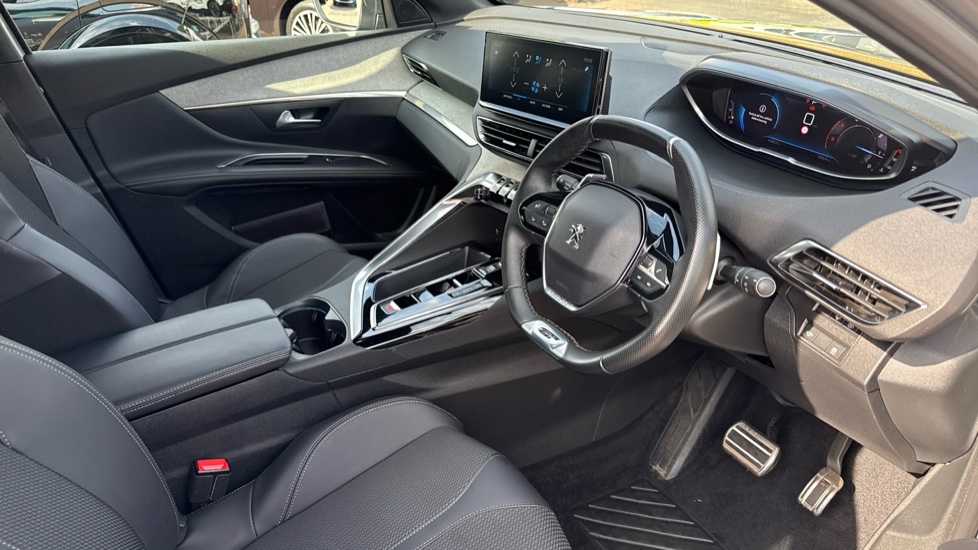 Peugeot 5008 1.5 BlueHDi GT 5dr EAT8 Diesel Estate - Image 11