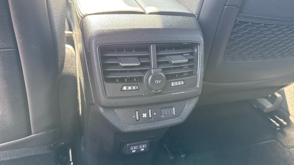 Peugeot 5008 1.5 BlueHDi GT 5dr EAT8 Diesel Estate - Image 23