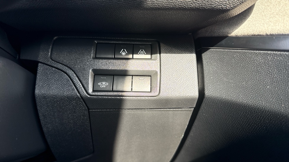 Peugeot 5008 1.5 BlueHDi GT 5dr EAT8 Diesel Estate - Image 40