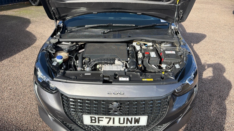 Peugeot 208 1.2 PureTech 100 Allure Premium 5dr Petrol Hatchback - Image 8