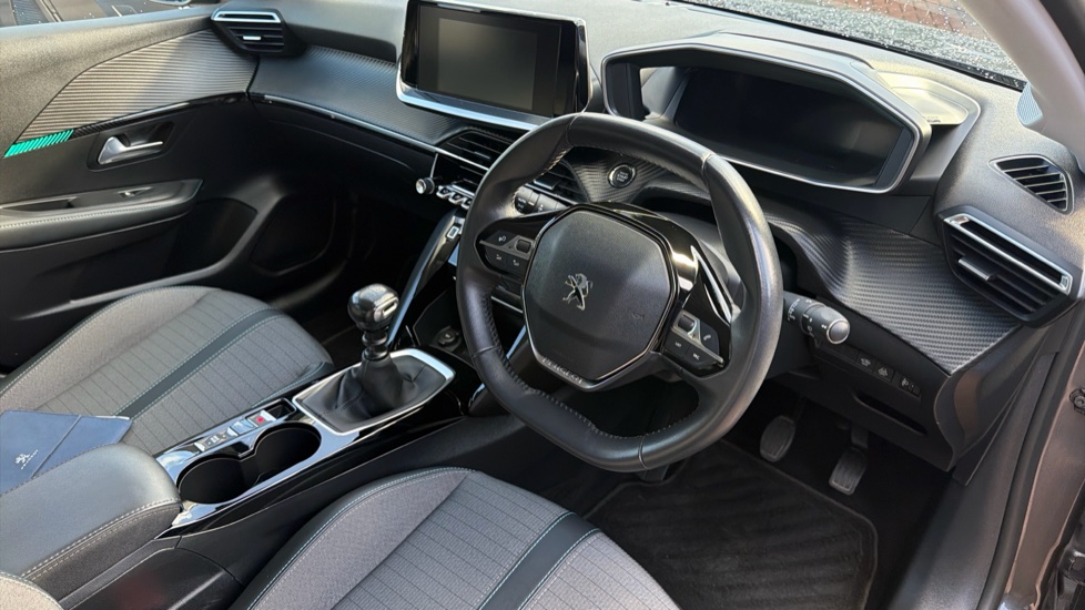 Peugeot 208 1.2 PureTech 100 Allure Premium 5dr Petrol Hatchback - Image 11