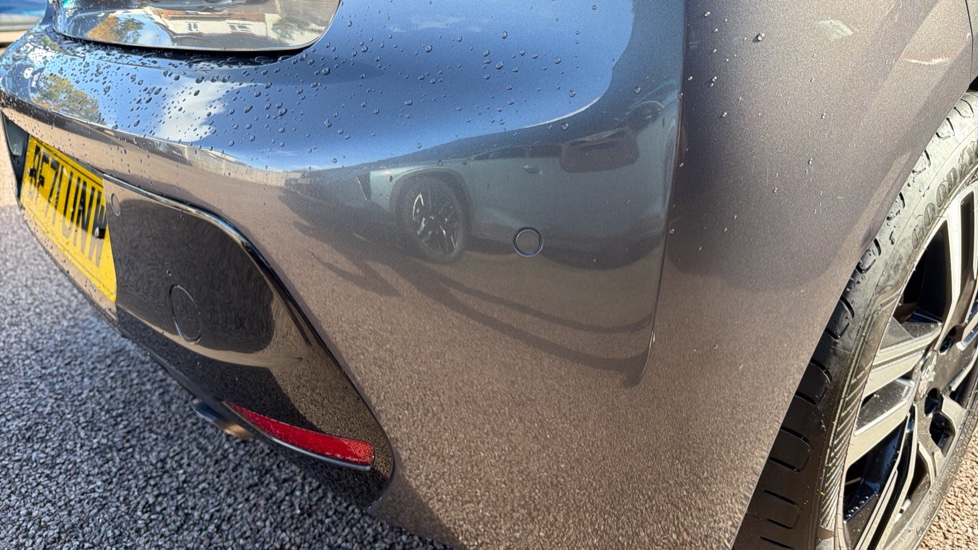 Peugeot 208 1.2 PureTech 100 Allure Premium 5dr Petrol Hatchback - Image 21