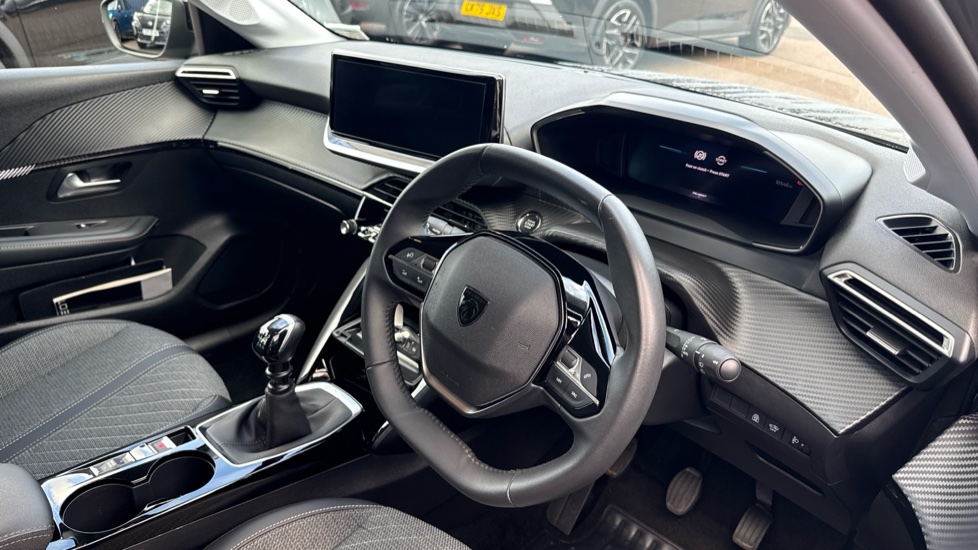Peugeot 208 1.2 PureTech 100 Allure 5dr Petrol Hatchback - Image 11