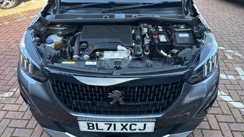 Peugeot 2008 1.2 PureTech 130 GT 5dr Petrol Estate - Image 8