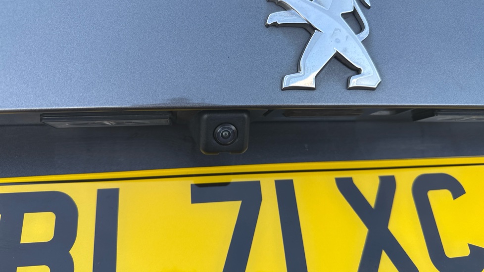 Peugeot 2008 1.2 PureTech 130 GT 5dr Petrol Estate - Image 22