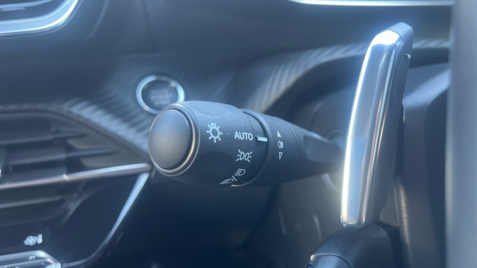 Peugeot 208 1.2 Hybrid 145 GT 5dr e-DSC6 Petrol Hatchback - Image 23