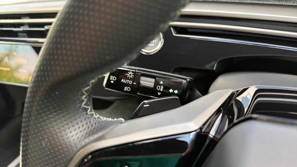 Peugeot 3008 1.2 Hybrid 136 GT 5dr e-DSC6 Petrol Estate - Image 26