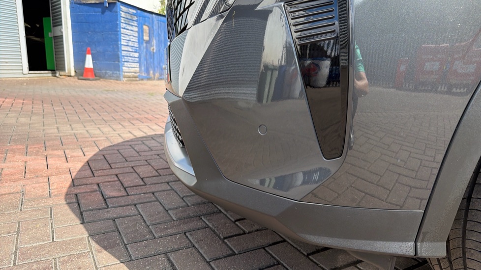 Peugeot 3008 1.2 Hybrid 136 GT 5dr e-DSC6 Petrol Estate - Image 40