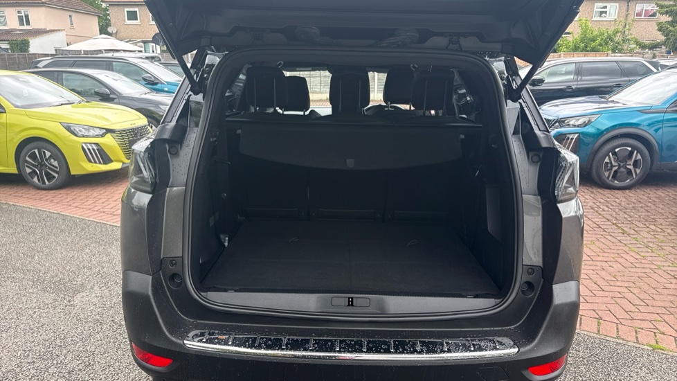 Peugeot 5008 1.5 BlueHDi GT 5dr EAT8 Diesel Estate - Image 4