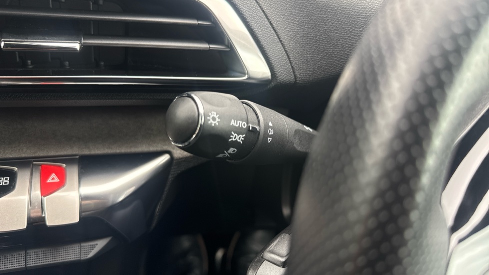 Peugeot 5008 1.5 BlueHDi GT 5dr EAT8 Diesel Estate - Image 34