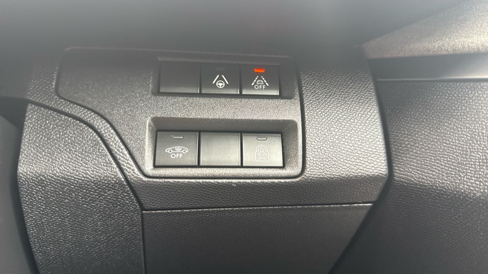 Peugeot 5008 1.5 BlueHDi GT 5dr EAT8 Diesel Estate - Image 39