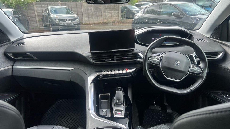 Peugeot 5008 1.2 PureTech Allure Premium 5dr EAT8 Petrol Estate - Image 10