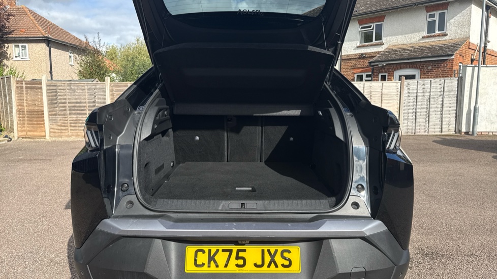 Peugeot 3008 1.2 Hybrid 145 Allure 5dr e-DSC6 Petrol Estate - Image 4