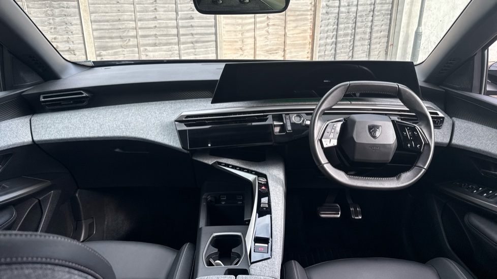 Peugeot 3008 1.2 Hybrid 145 Allure 5dr e-DSC6 Petrol Estate - Image 10